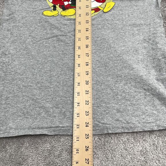 Disney Mickey & Friend Graphic T-Shirt Womens Medium Gray Christmas Holiday Tee - Picture 6 of 8